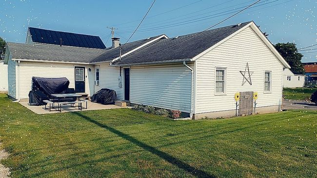 Photo of 517 E Short St, Winchester, IN