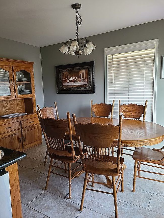 Image of 212 Louis Dr