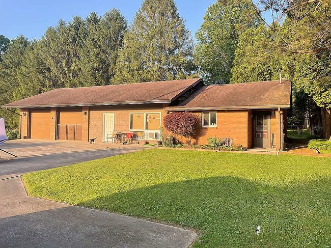 Photo of 102B Mehard Ave, Greenville, PA