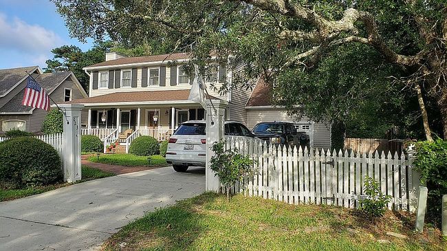 Photo of 223 Sellers St, Oak Island, NC