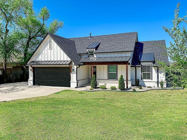Photo of 910 N Ash Ave, Sand Springs, OK