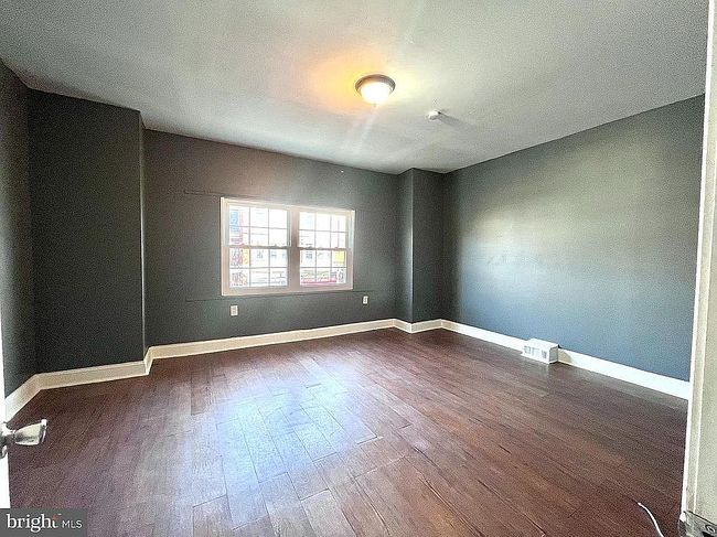 Image of 5604 Chew 1/2 Ave