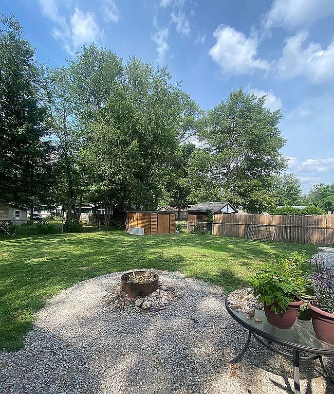 Photo of 9097 Superior Ave, Saint Helen, MI