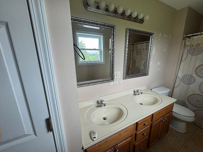 Photo of 257 Boyd Ln, Bedford, IN