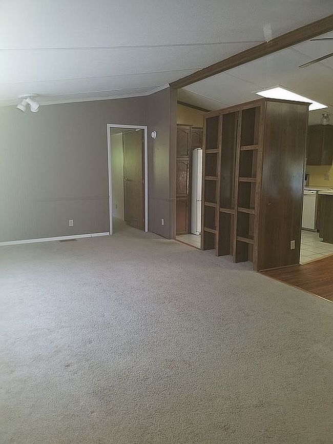 Additional photo 3 of property located at 40 Cardinal Dr
