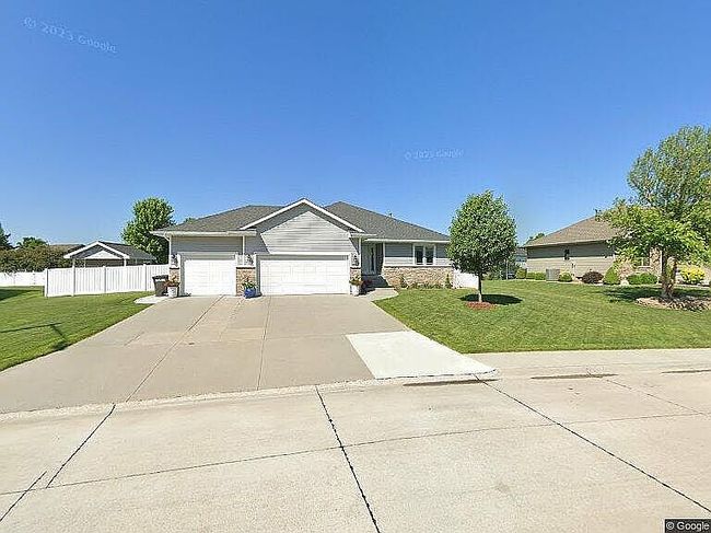 Image of 3823 Meadowlark Cir