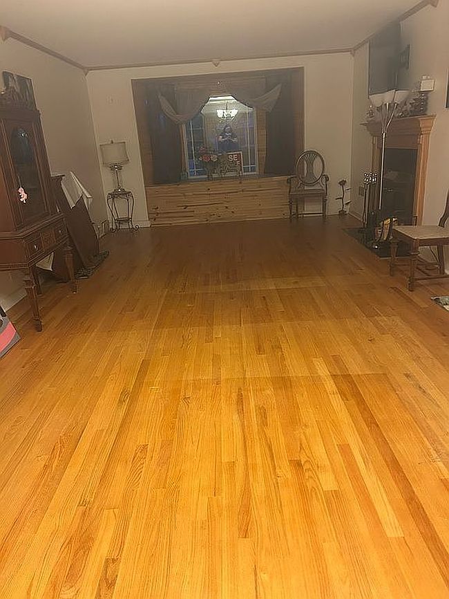Image of 446 S Stratford Ave