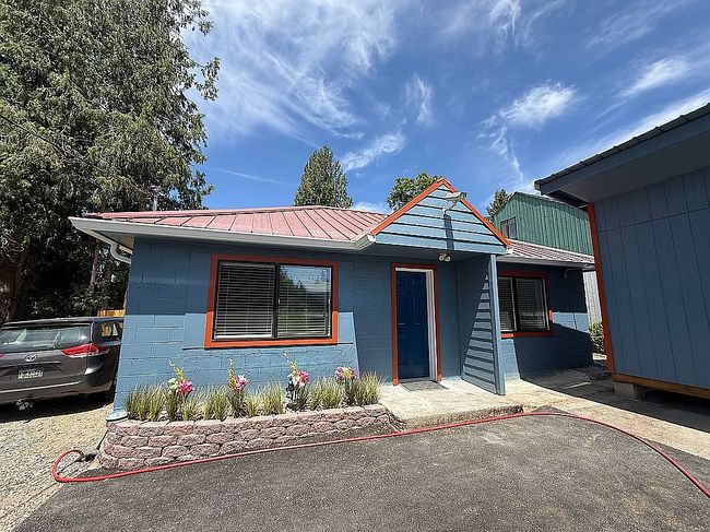 Photo of 4607 Se Naef Rd, Milwaukie, OR