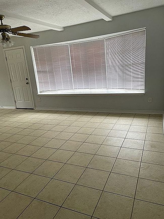 Photo of 4315 Ravine Dr, Friendswood, TX