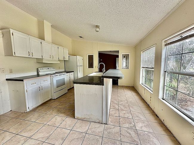 Image of 9249 Peony St