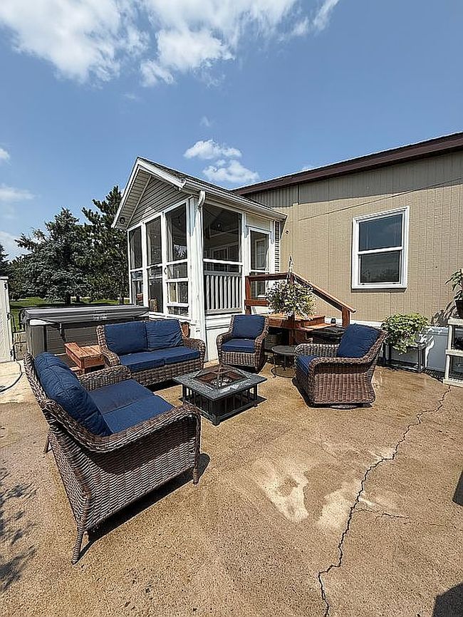 Photo of 18797 Kristina Ln, Pine City, MN