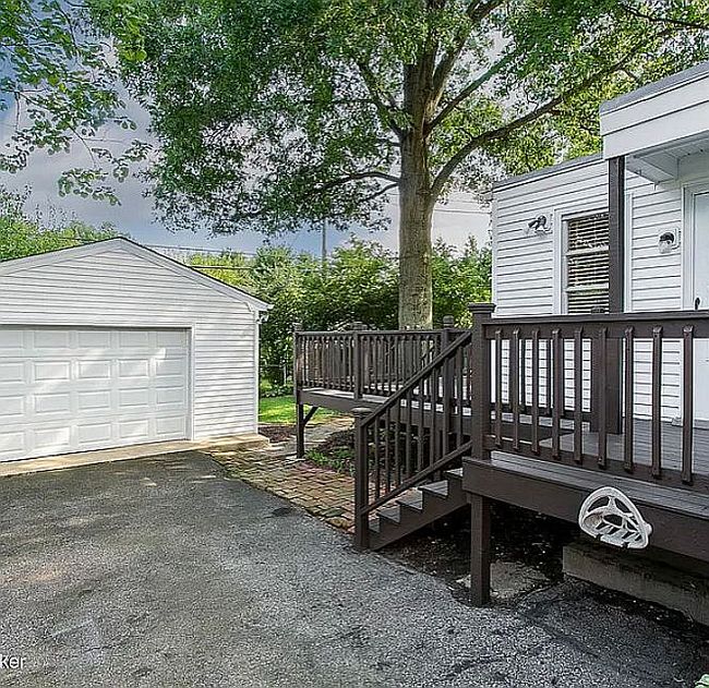 Image of 3638 Warner Ave