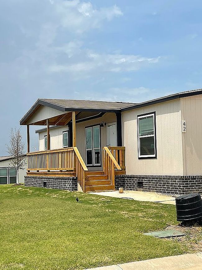 Photo of 6105 E Mckinney St #42, Denton, TX