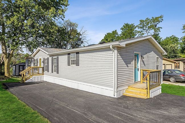 Preview of property located at 7500 Bloomfield Rd Lot 73