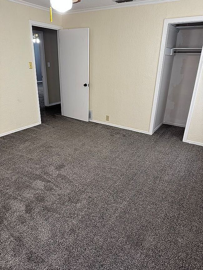 Photo of 400 S Bailey St, Electra, TX