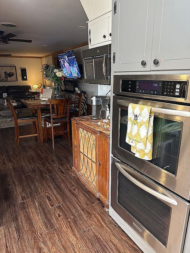 Photo of 1120 3rd St, Roaring Springs, TX