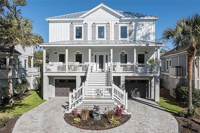 Preview of property located at 65 Royal Pointe Dr