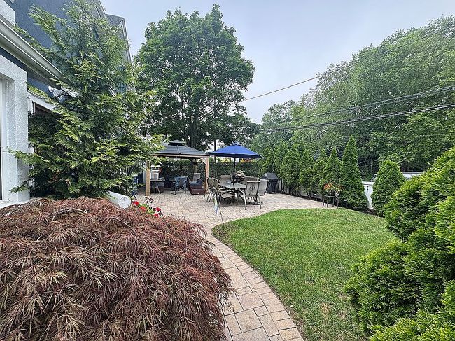 Photo of 76 Carman Ave, Woodmere, NY
