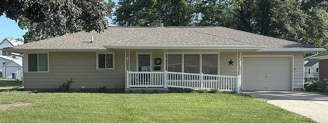 Photo of 425 Everett St, Lyons, NE