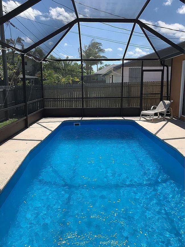 Photo of 822 S Florida Mango Rd, West Palm Beach, FL