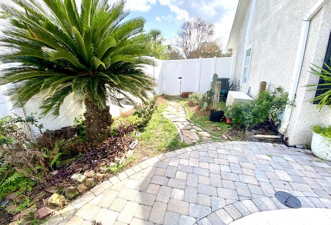 Image of 112 Hanging Moss Dr
