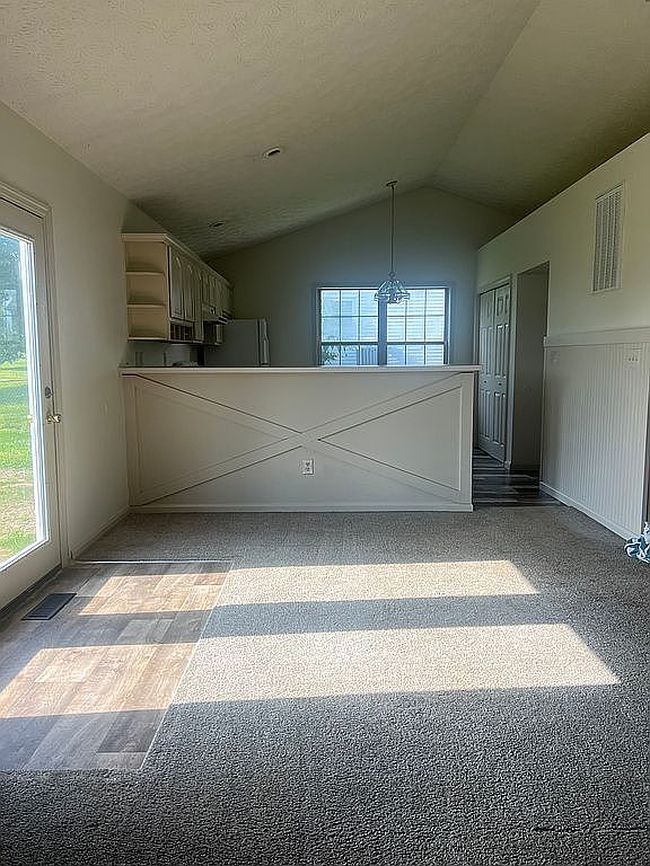 Photo of 2315 Cedarwood Dr, Maysville, KY