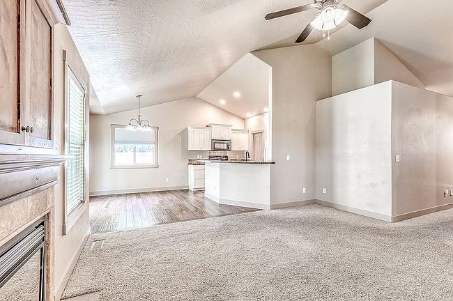 Image of 1320 W Belknap Dr