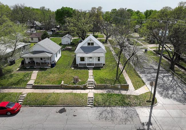Image of 433 W 5th St