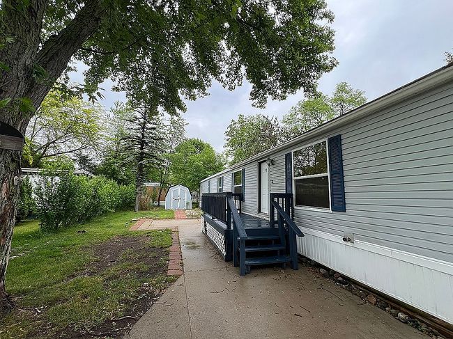 Photo of 7316 W Dahlia St, Midland, MI