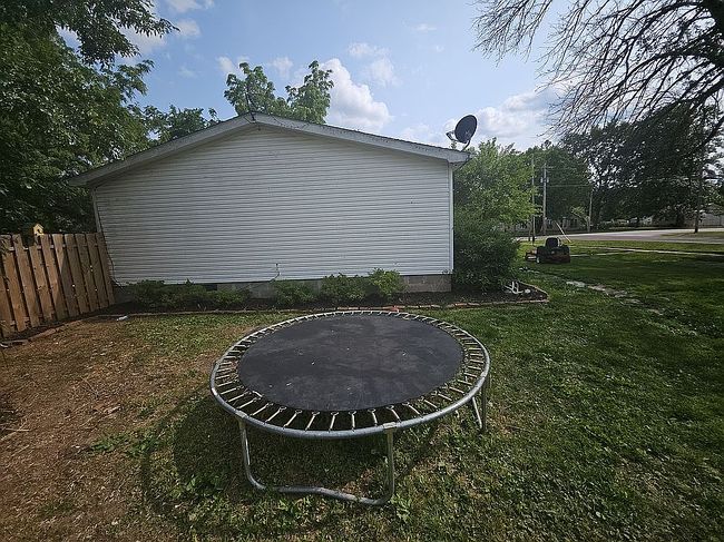 Photo of 410 S Ogden St, Sturgeon, MO
