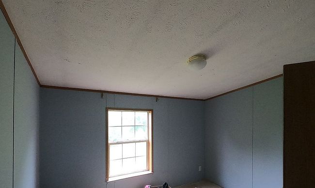 Image of 2146 Lake Shore Rd