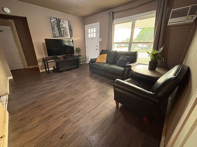 Preview of property located at 1202 Onslow