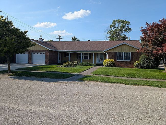Photo of 4 W North St, Remington, IN