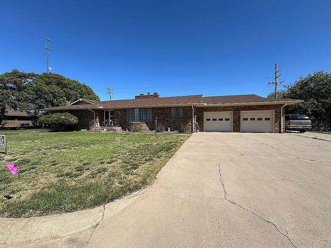 Preview of property located at 427 W Cimarron St