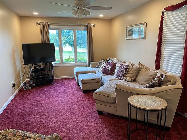 Photo of 29 Cord Dr, Latham, NY
