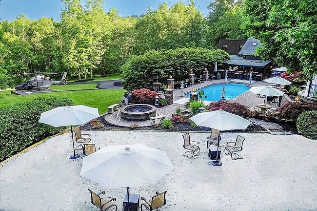 Photo of 19 Greentree Ln, Chester, NY