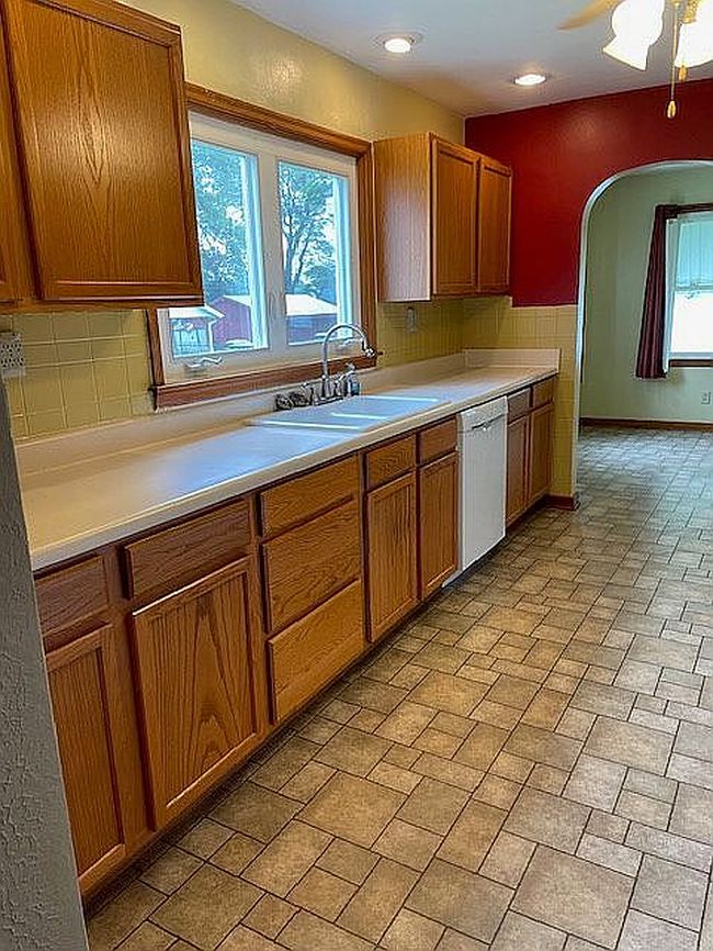 Additional photo 3 of property located at 508 E Jefferson St