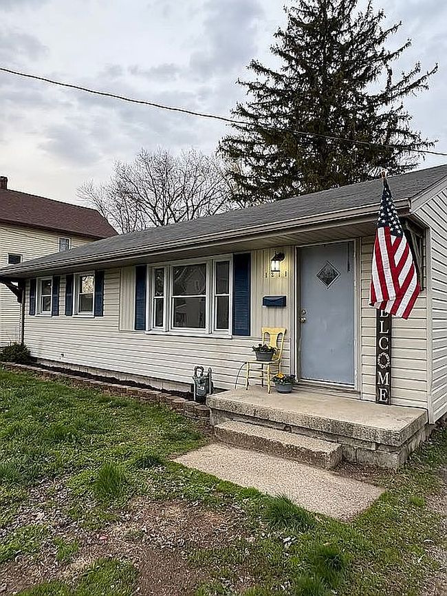 Image of 1211 S Blanchard St