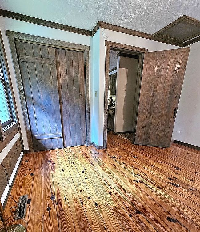 Photo of 344 Hook Hill Rd, Luray, VA