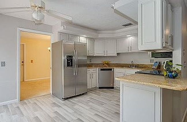 Image of 300 S Palm Ave