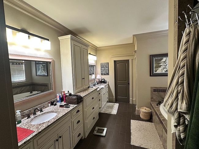 Photo of 185 Lake Shore Dr, Newnan, GA