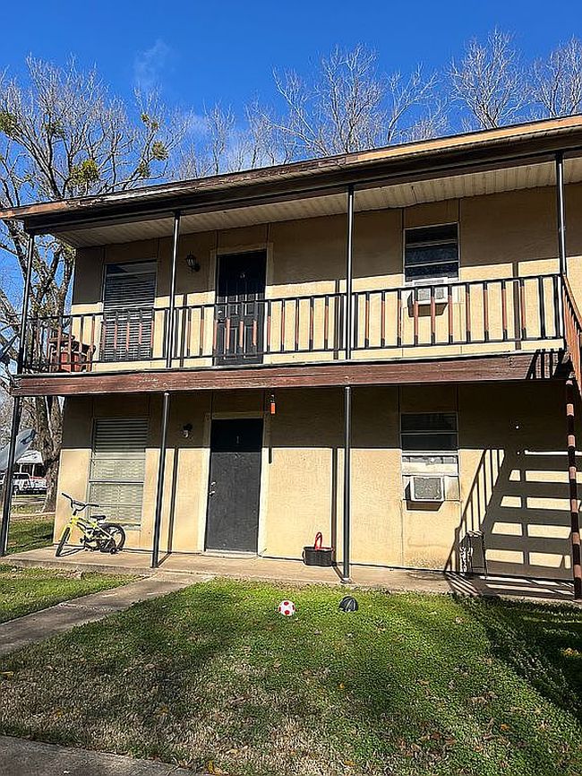 Additional photo 1 of property located at 309 S Ocean Dr