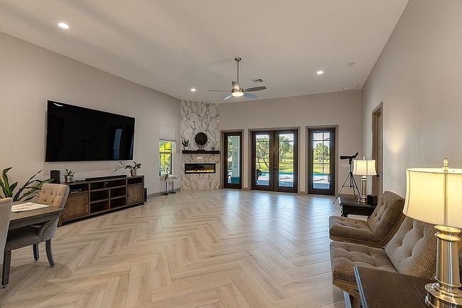 Image of 300 Pinto Ln