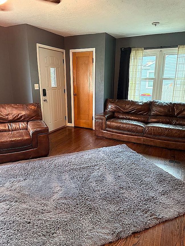 Photo of 301 S 44th St, Lincoln, NE