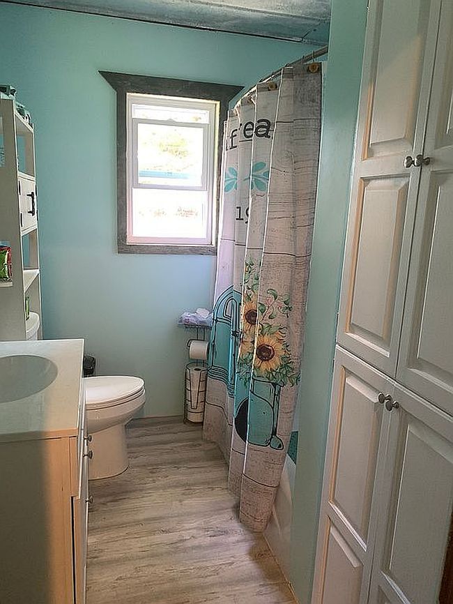 Additional photo 3 of property located at 100 S Holman St