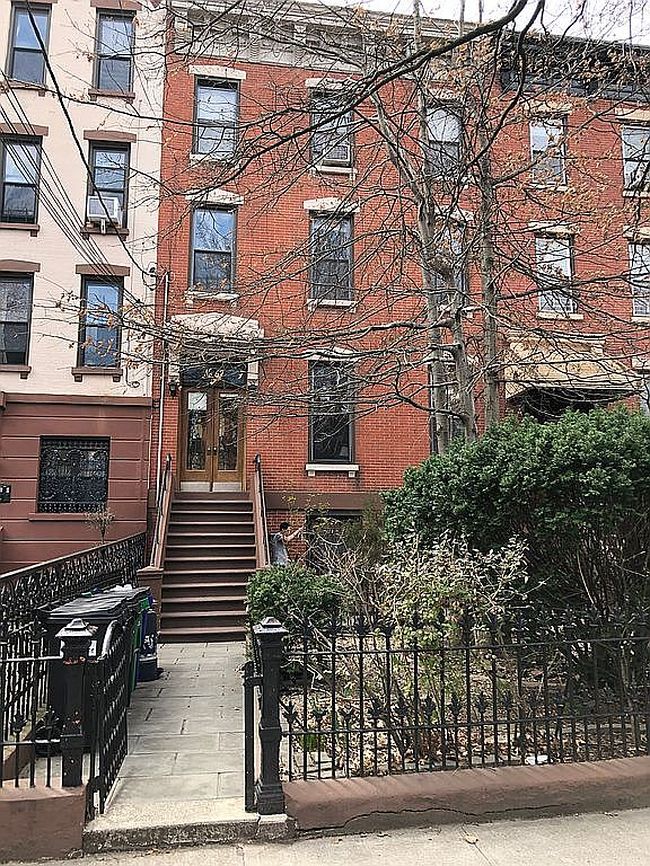 Preview of property located at 62 4th Pl