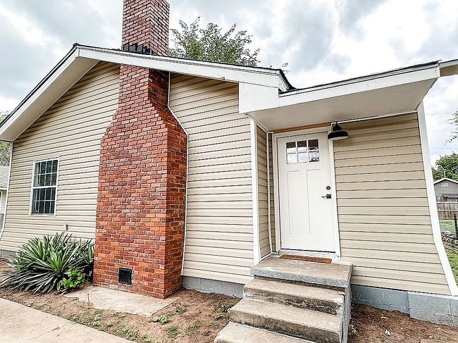 Image of 504 E 18th Ave