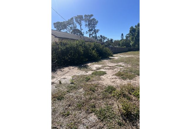 Image of 4421 Tarpon Ave
