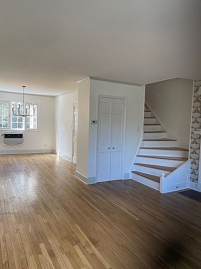 Image of 10 Bolton Gdns