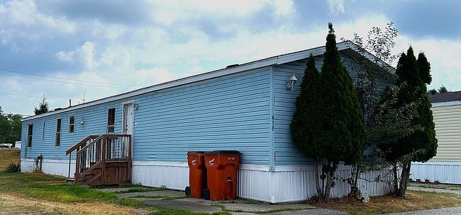 Photo of 436 Allan St Ne, Cedar Springs, MI